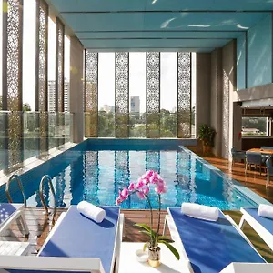 Orchids Saigon Хошимин